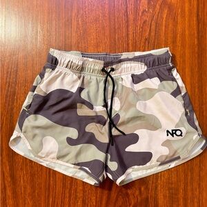 Women’s NFQ short with built in liner